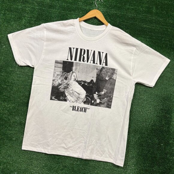Nirvana Bleach Album Grunge Band T-Shirt Size Extra Large - Picture 3 of 4